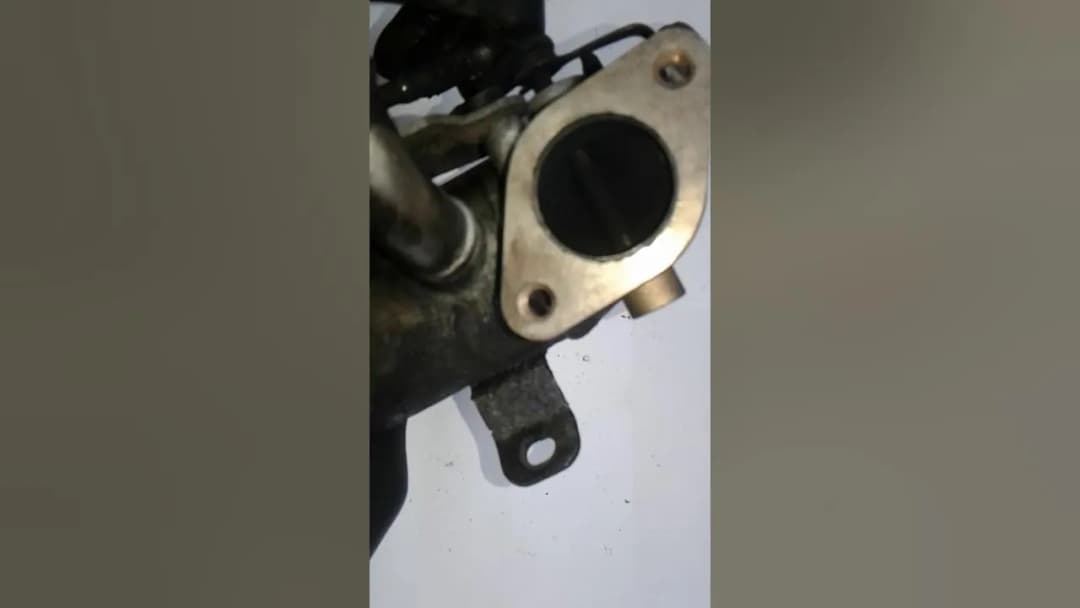 Objawy uszkodzonej chłodnicy spalin - jak uniknąć kosztownych napraw