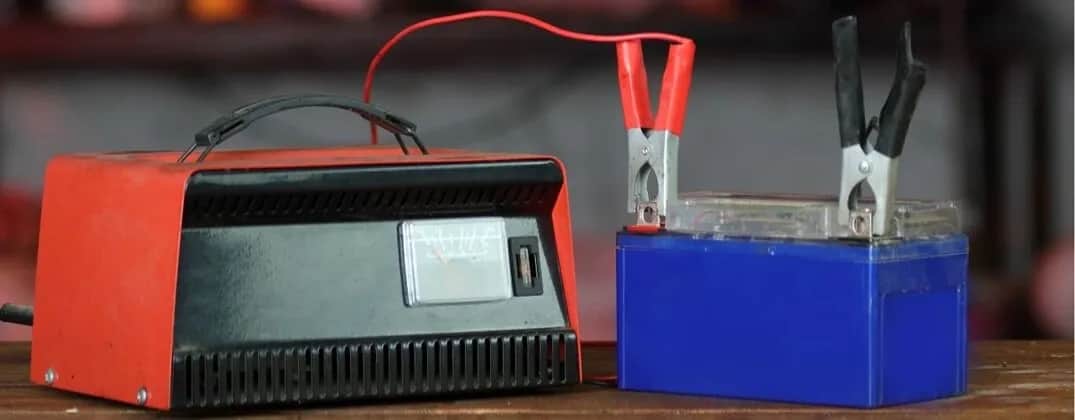 Gdzie kupić prostownik? Sprawdzone miejsca i najlepsze oferty