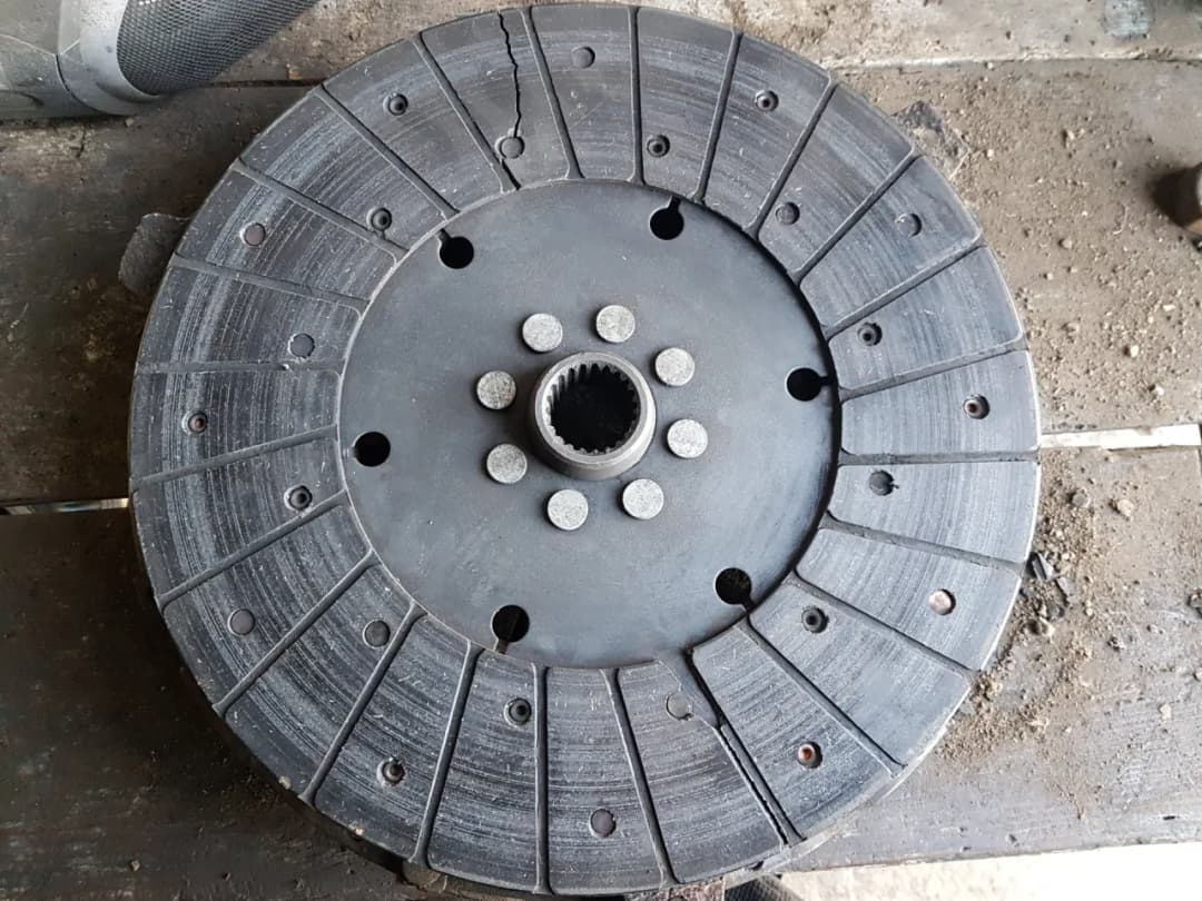 Jak założyć tarcze sprzęgła ursus c-385 - uniknij najczęstszych błędów