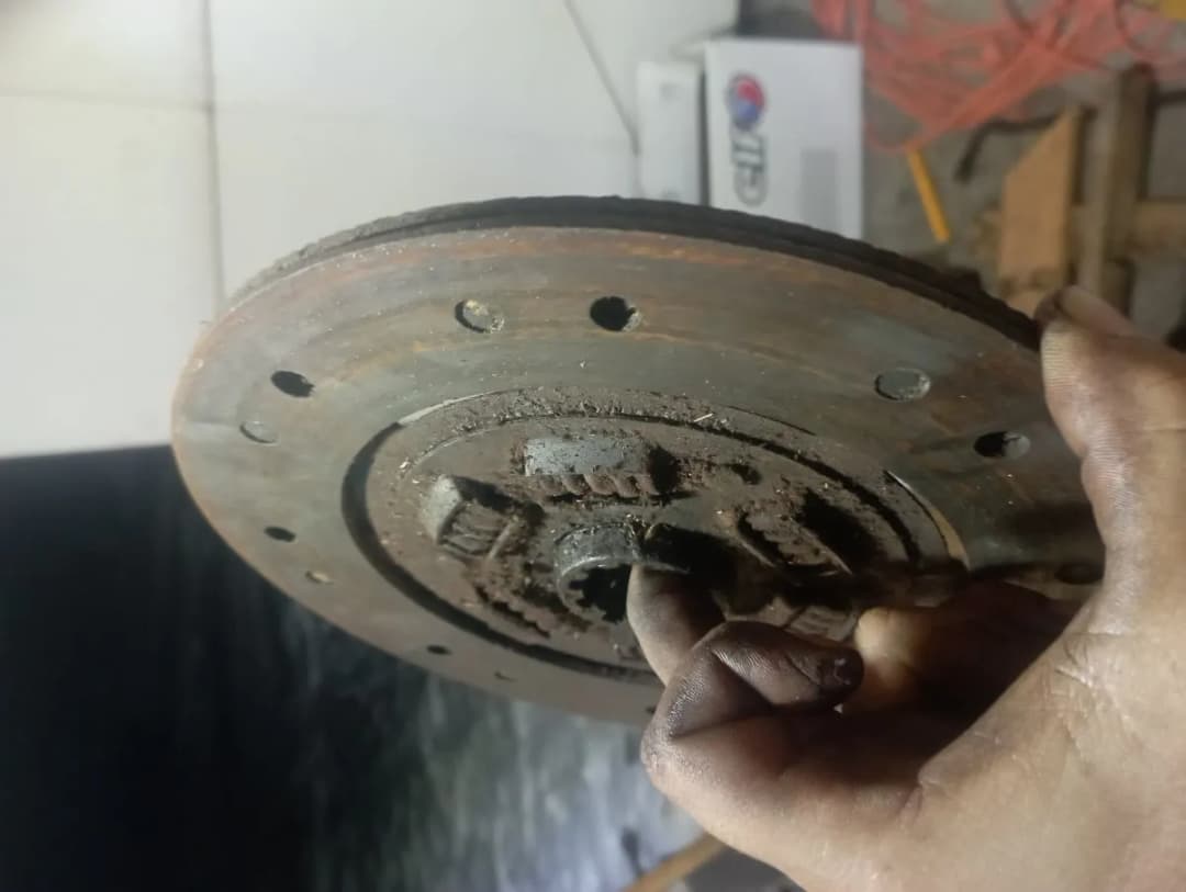 Jak założyć tarcze sprzęgła - uniknij najczęstszych błędów montażu